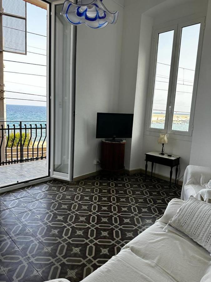 Апартаменты La Via Sul Mare Бордигера Экстерьер фото